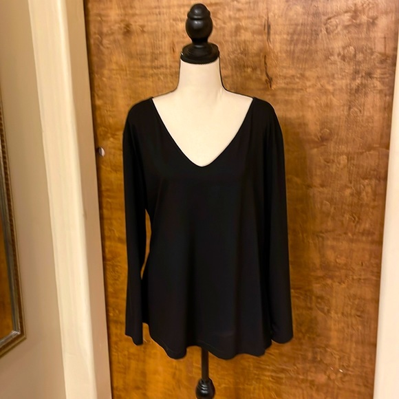 Black Long Sleeve Top - Picture 1 of 5